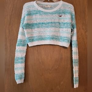 Hollister XS Teal and White Cropped Knit Sweater